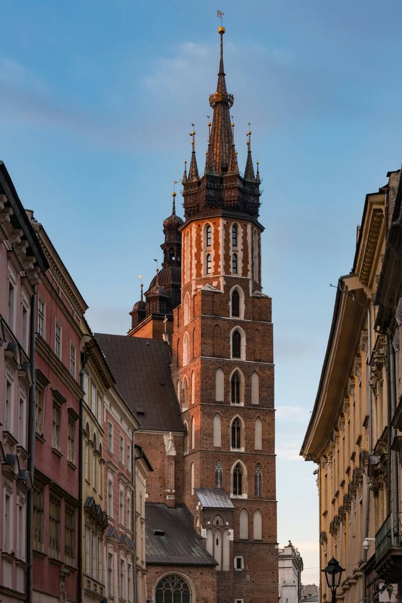 St. Mary's Basilica tower between Old Town houses
